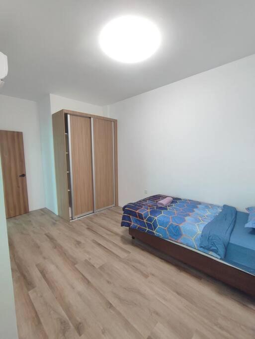 3rd Mile Yarra Park Apartment Kuching